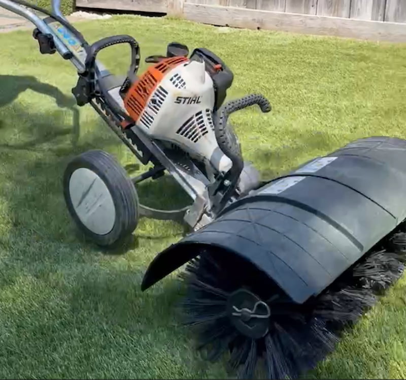 lawn care toronto